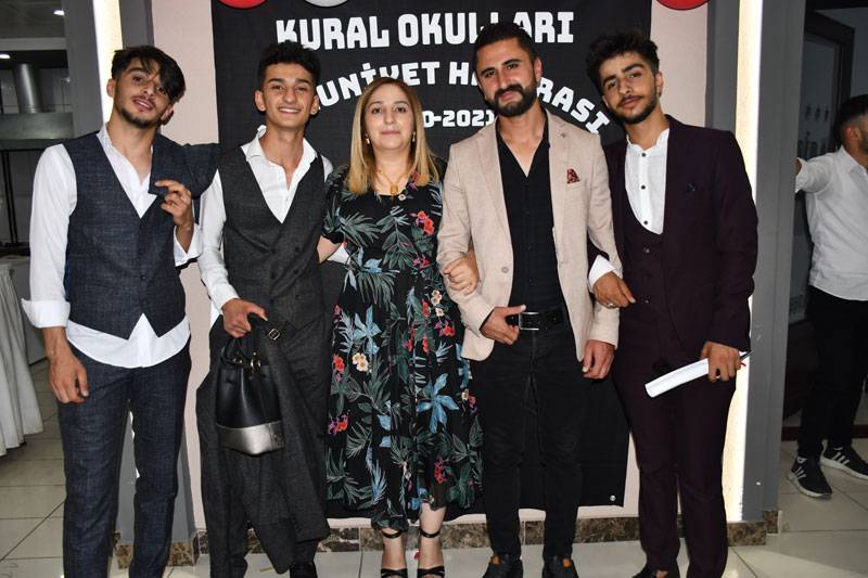 Kural Okulları’ndan görkemli mezuniyet töreni 4