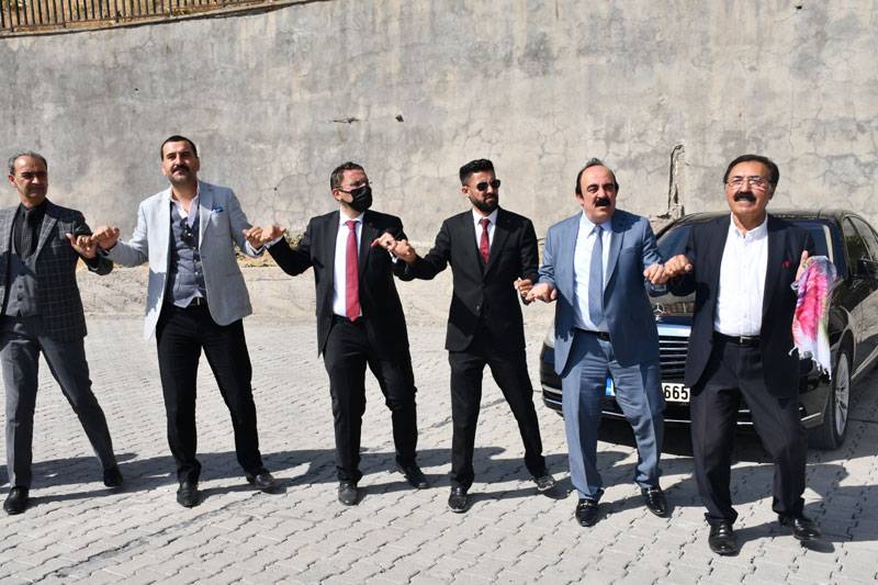 Atlı Ailesinin mutlu günü 12