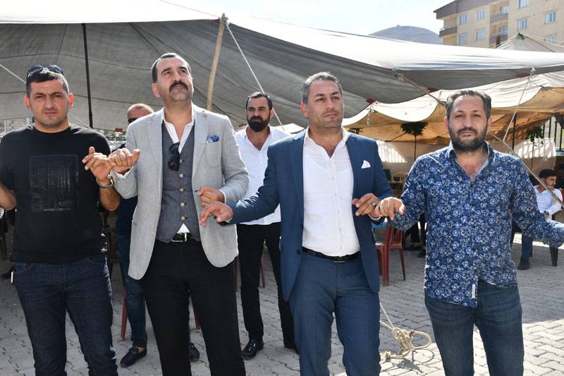 Atlı Ailesinin mutlu günü 21