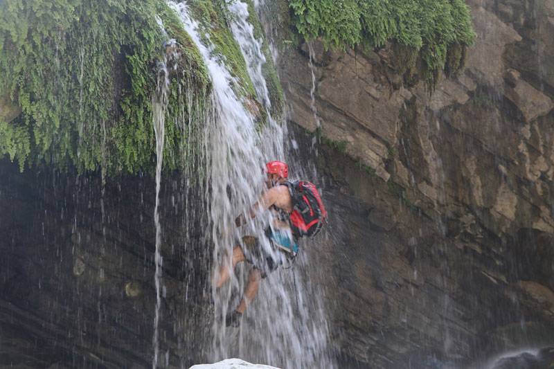 Kaval Şelalesinde Canyoning yaptılar 14