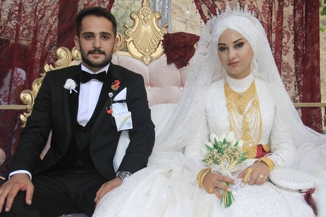 Hakkari'de görkemli aşiret düğünü 1