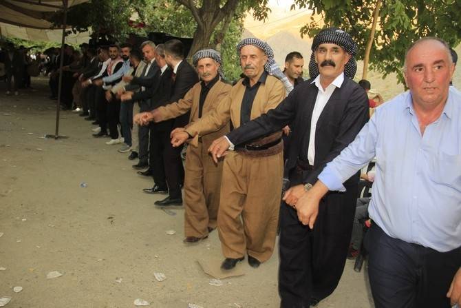 Hakkari'de görkemli aşiret düğünü 14