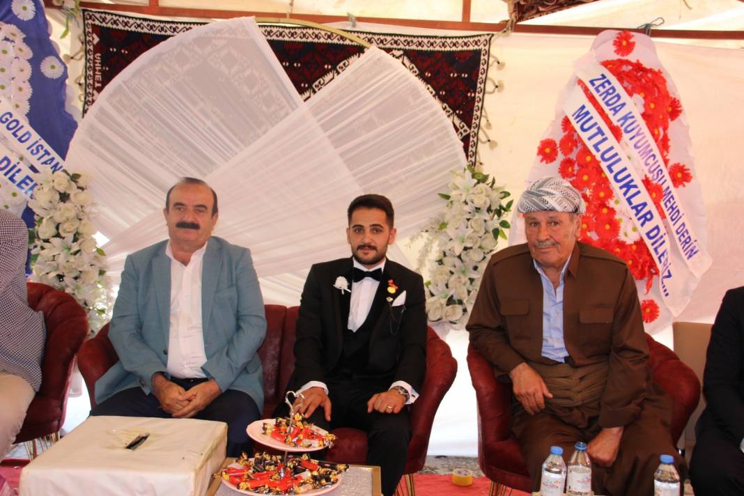 Hakkari'de görkemli aşiret düğünü 2