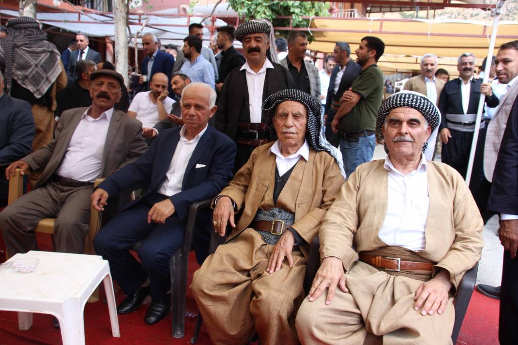 Hakkari'de görkemli aşiret düğünü 21