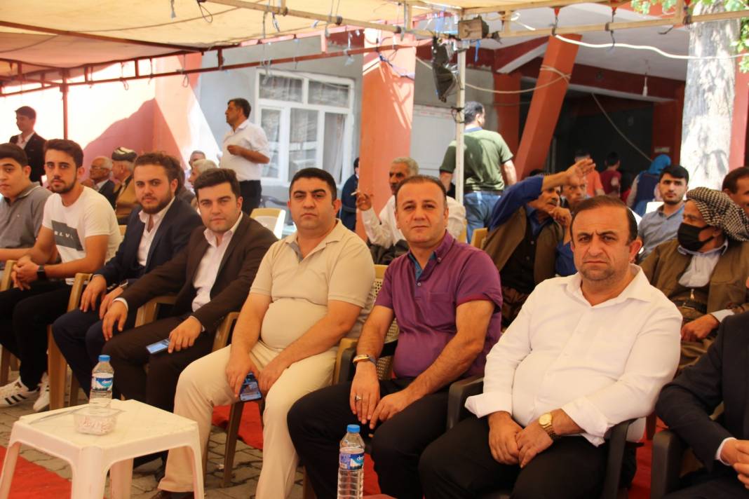 Hakkari'de görkemli aşiret düğünü 24