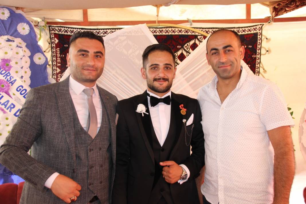 Hakkari'de görkemli aşiret düğünü 25