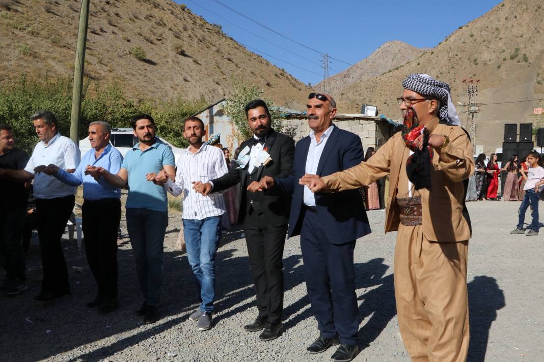 Ermağan ailesinin mutlu günü 10