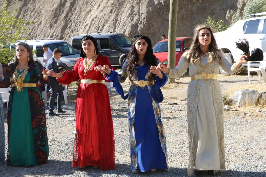 Ermağan ailesinin mutlu günü 14