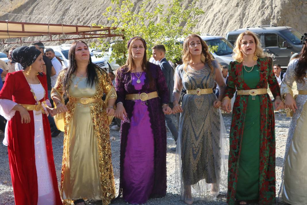 Ermağan ailesinin mutlu günü 17