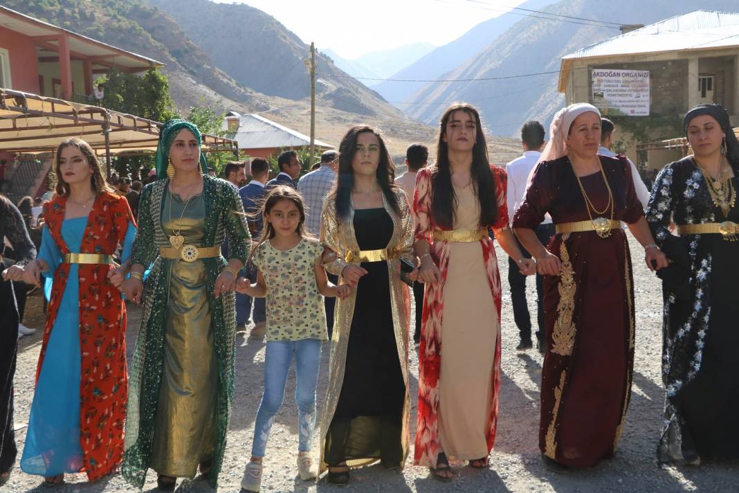 Ermağan ailesinin mutlu günü 20