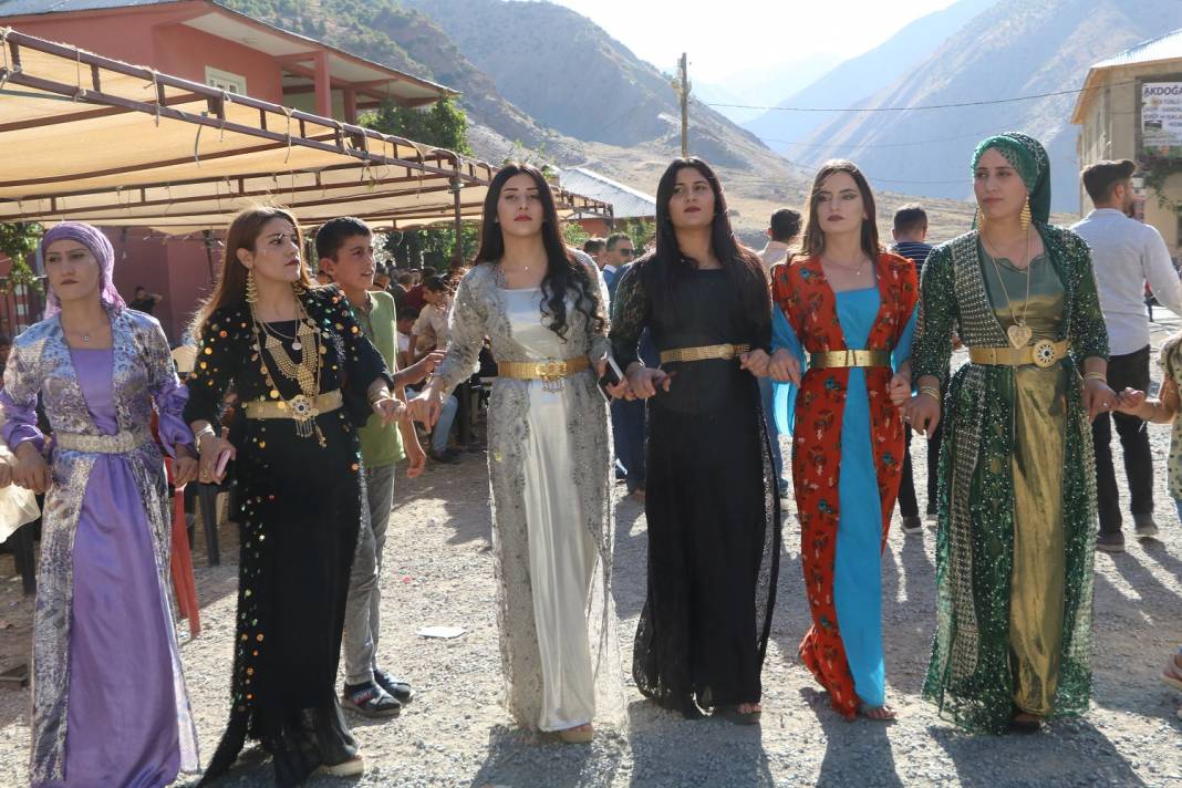 Ermağan ailesinin mutlu günü 21