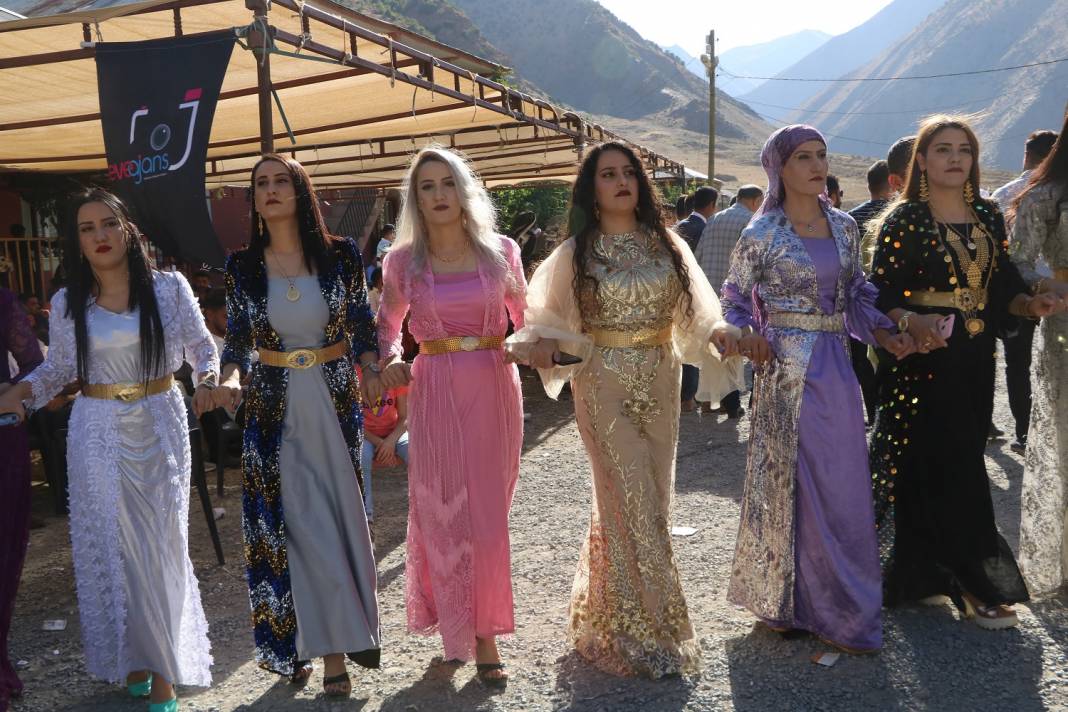 Ermağan ailesinin mutlu günü 22