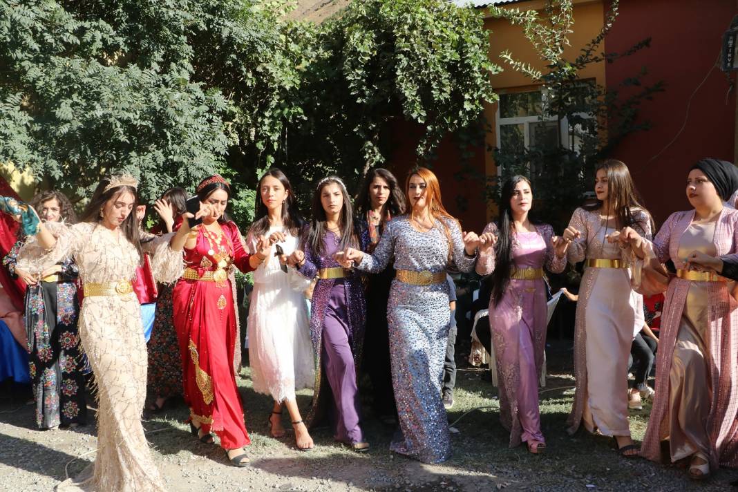 Ermağan ailesinin mutlu günü 29