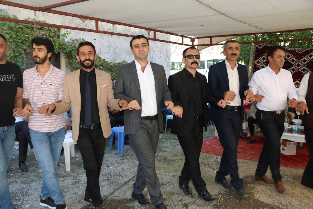 Ermağan ailesinin mutlu günü 34