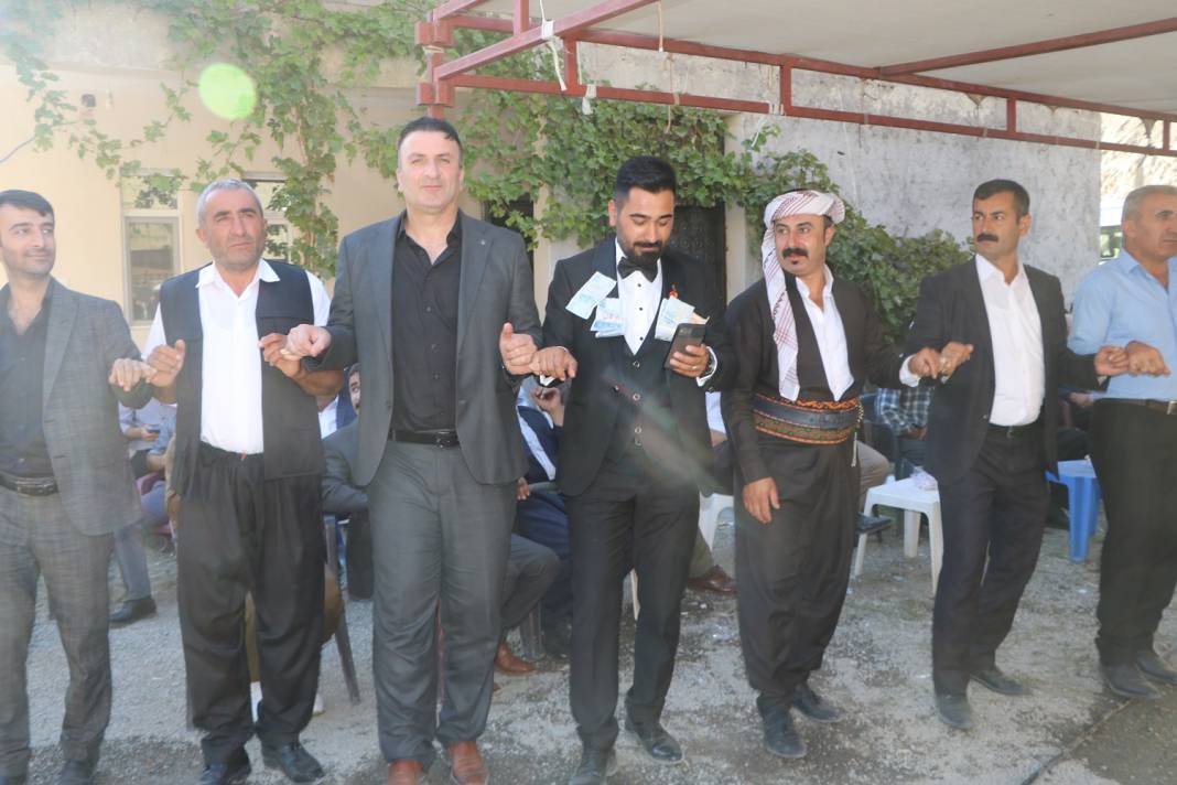 Ermağan ailesinin mutlu günü 35