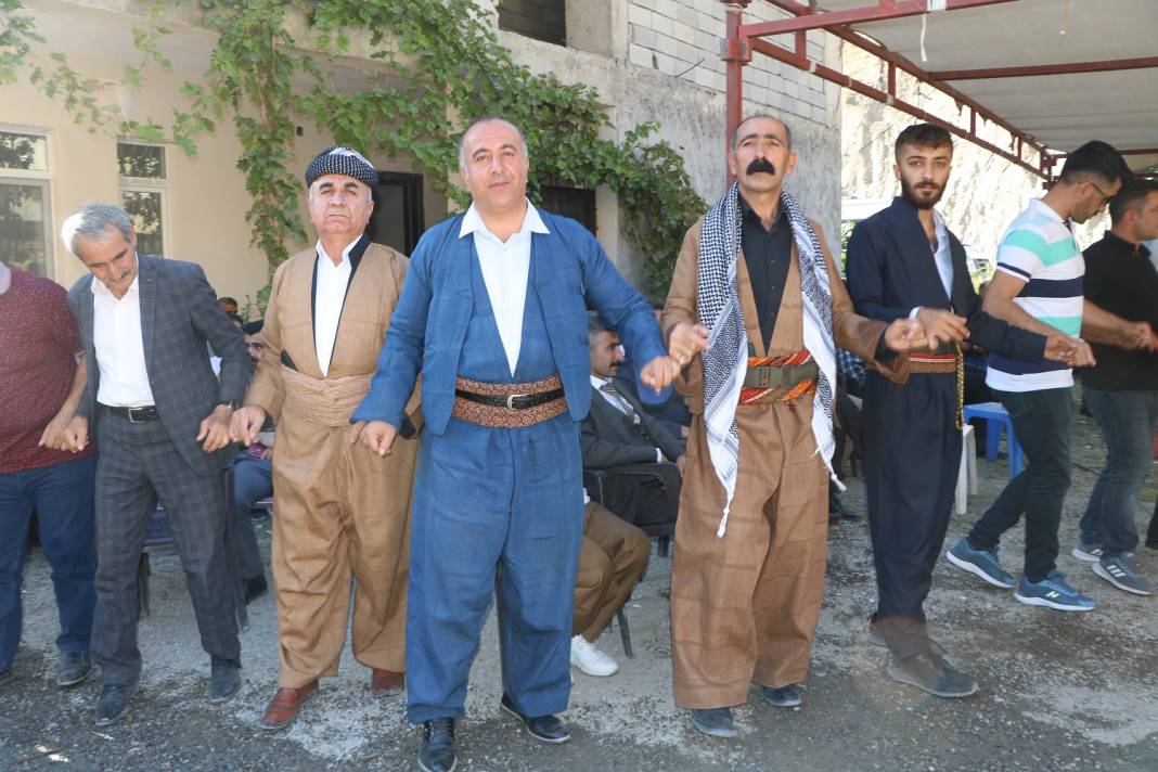 Ermağan ailesinin mutlu günü 37