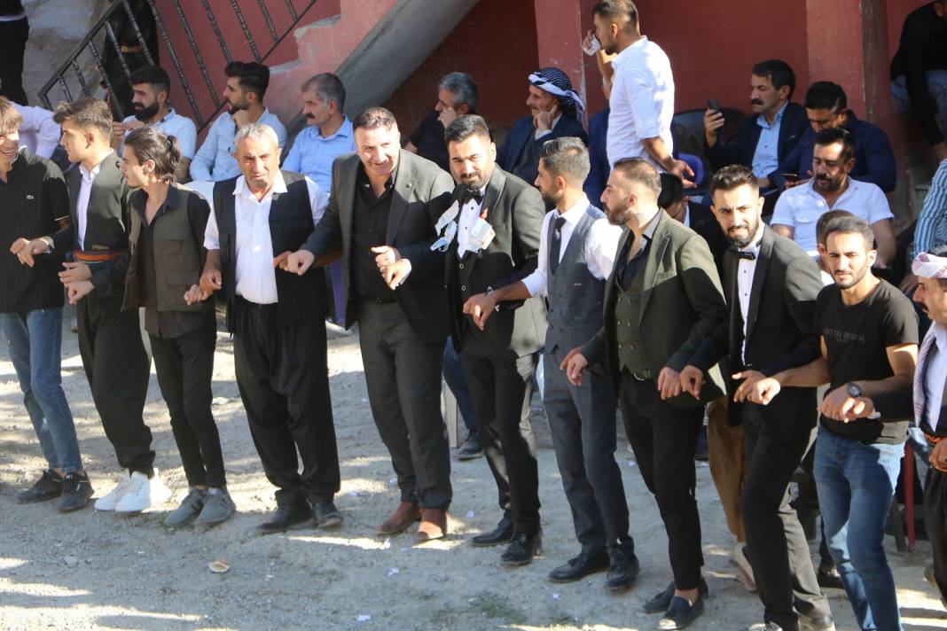 Ermağan ailesinin mutlu günü 41