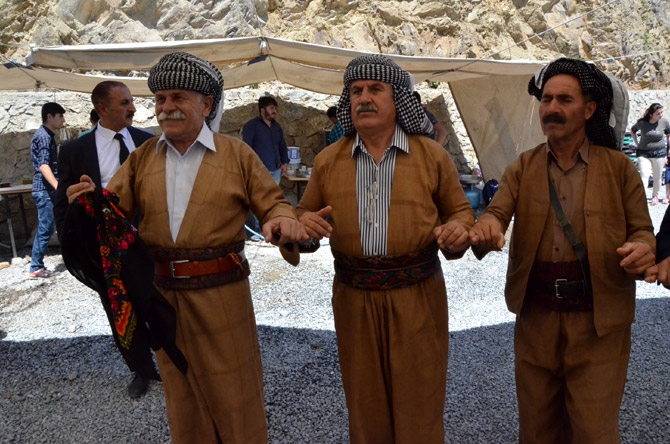 Seven ailesinin mutlu günü 23