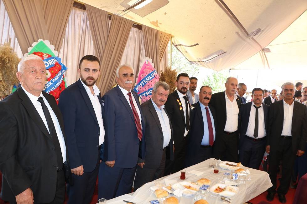 Gür Ailesinden Görkemli Düğün 36