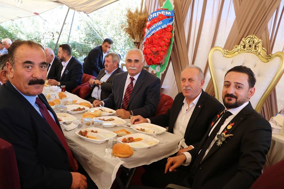 Gür Ailesinden Görkemli Düğün 37