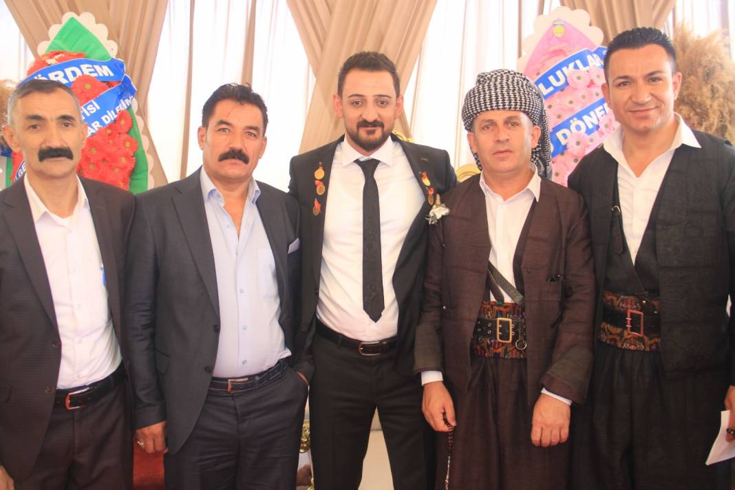 Gür Ailesinden Görkemli Düğün 42