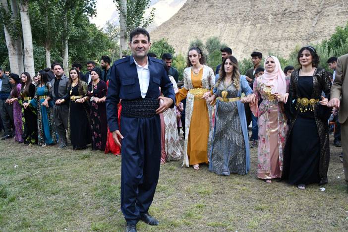 Ediş Ailesinin Mutlu günü 12