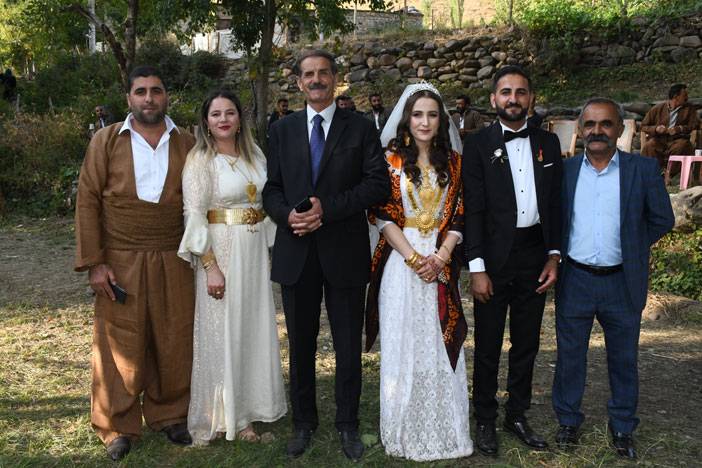 Ediş Ailesinin Mutlu günü 6