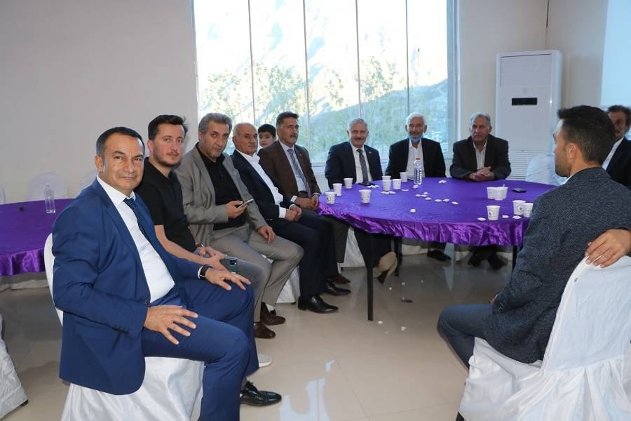 Duran Ailesinin mutlu günü 22