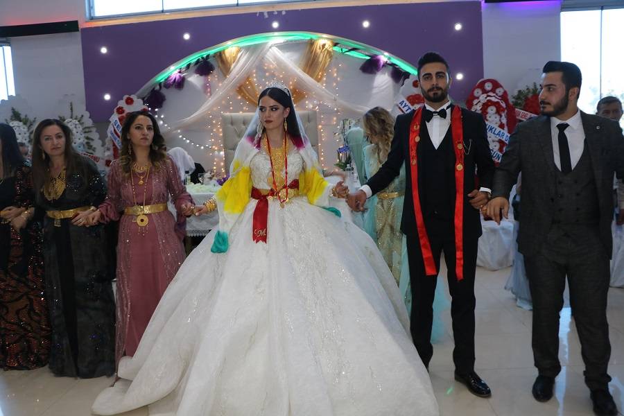 Duran Ailesinin mutlu günü 26