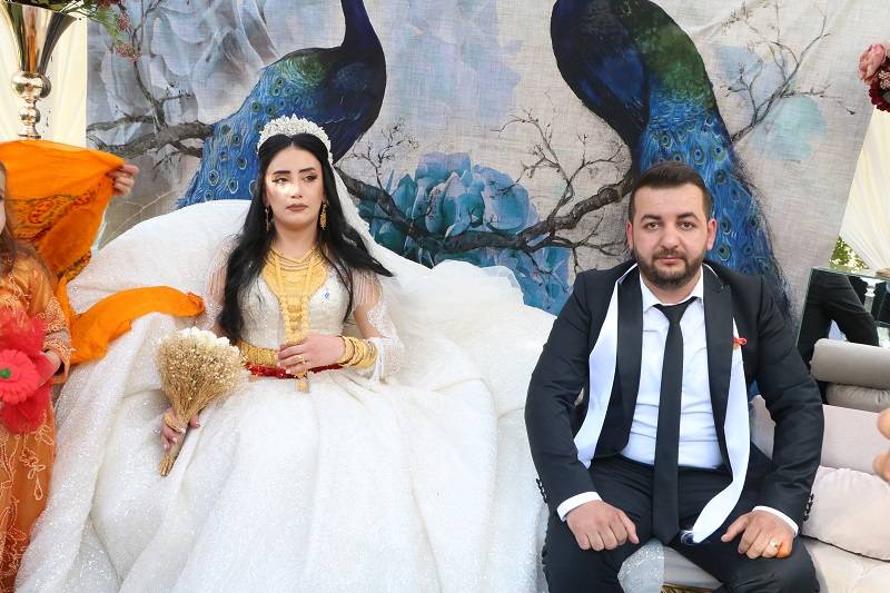 Çiftçi ailesinde görkemli düğüné 1