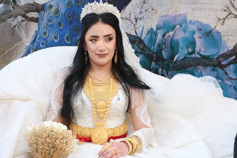 Çiftçi ailesinde görkemli düğüné 10