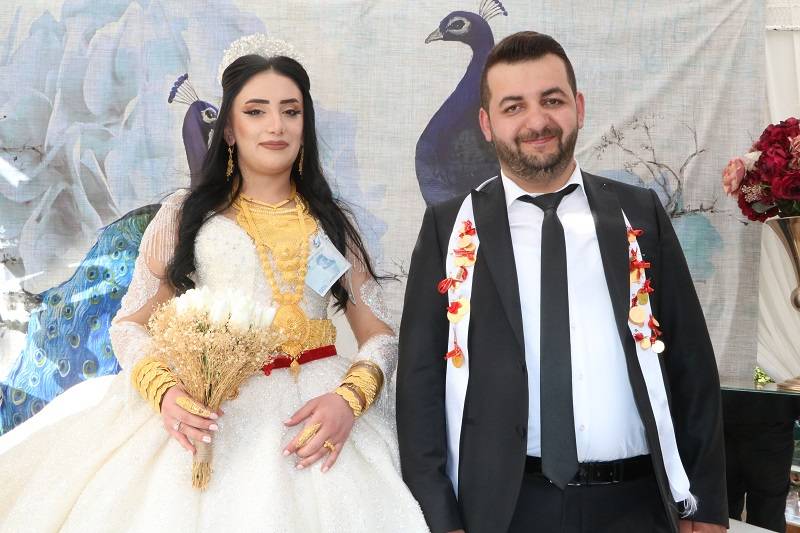 Çiftçi ailesinde görkemli düğüné 11