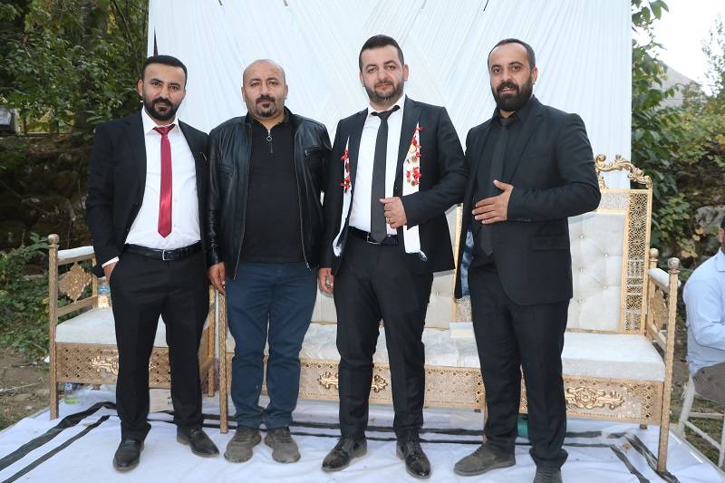 Çiftçi ailesinde görkemli düğüné 150