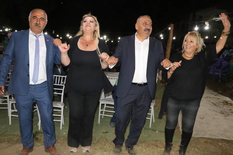 Çiftçi ailesinde görkemli düğüné 172