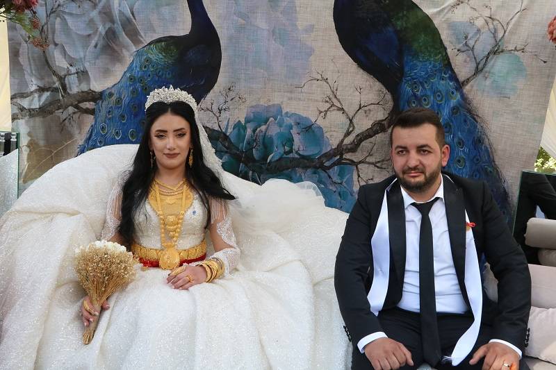 Çiftçi ailesinde görkemli düğüné 2