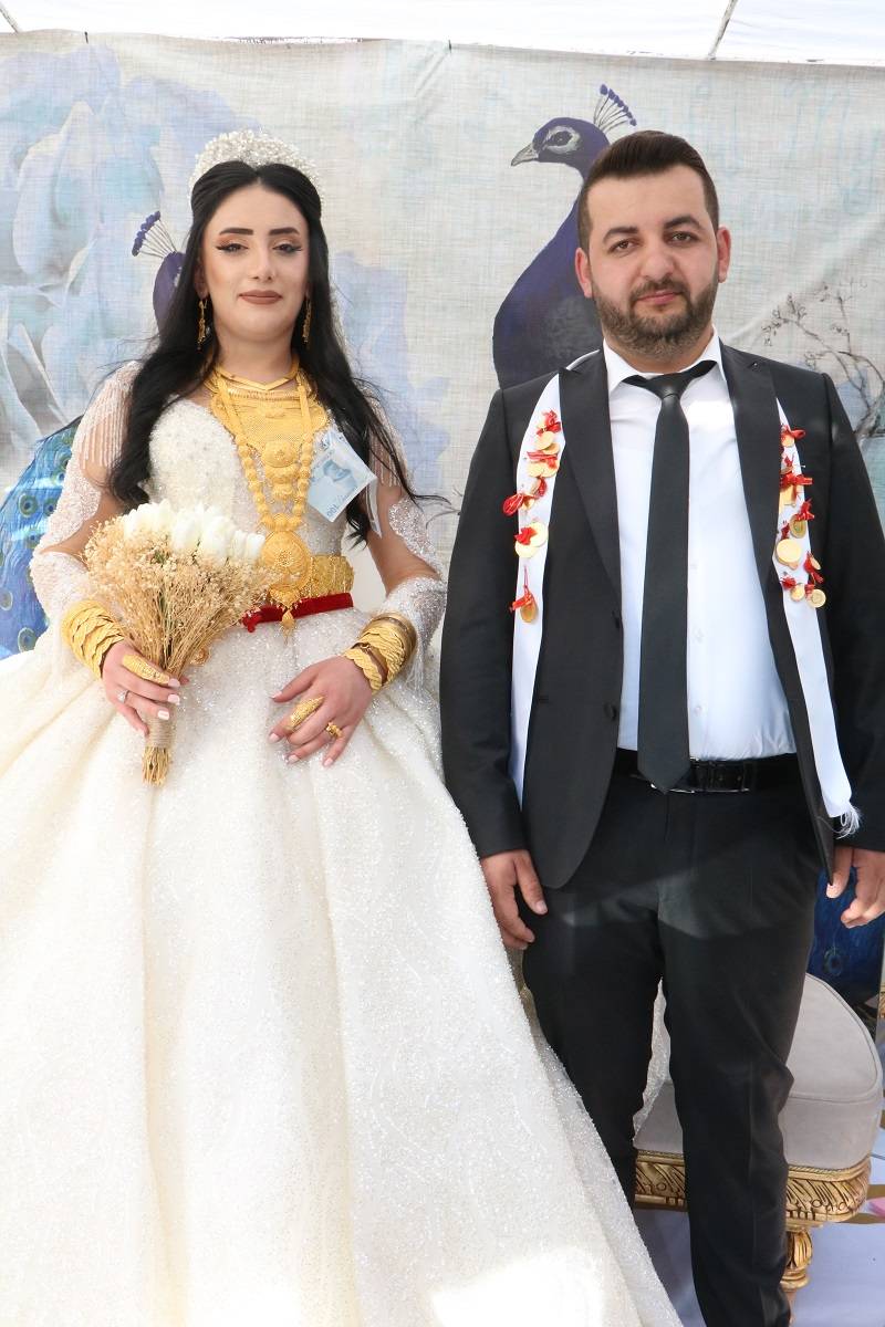 Çiftçi ailesinde görkemli düğüné 6