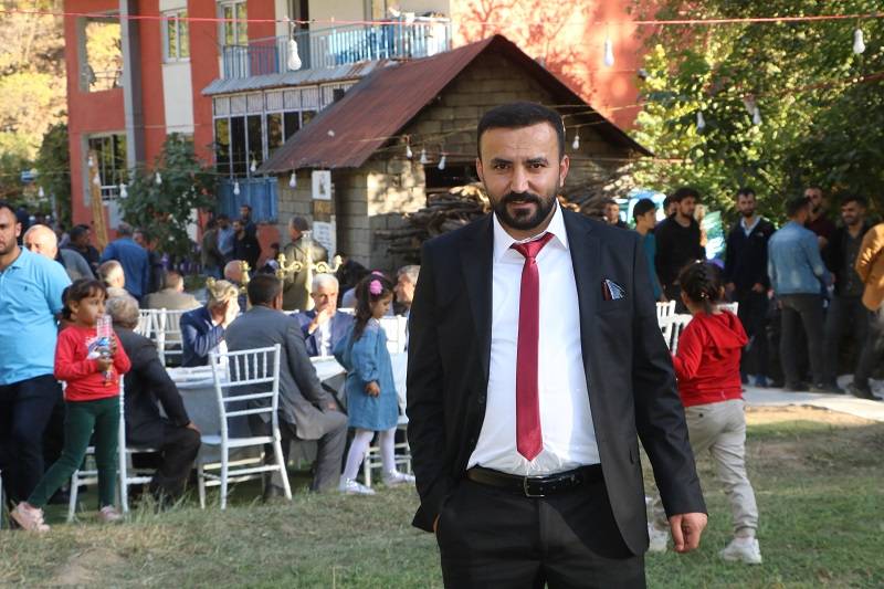 Çiftçi ailesinde görkemli düğüné 87