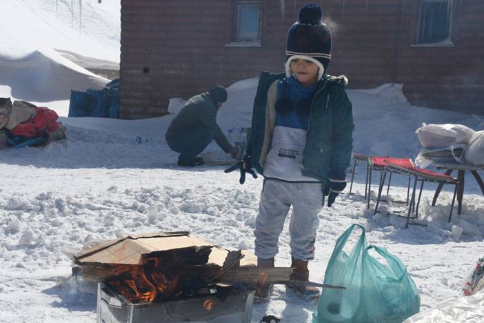 Hakkari'deki '4'üncü Kar Festivali'nde Anadolu Ateşi gösterisi 13