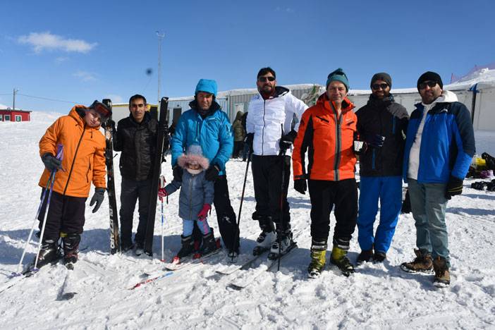 Hakkari'deki '4'üncü Kar Festivali'nde Anadolu Ateşi gösterisi 19