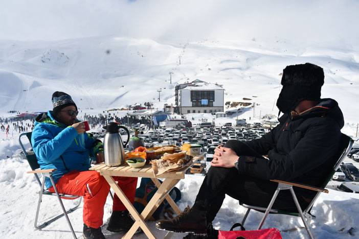 Hakkari'deki '4'üncü Kar Festivali'nde Anadolu Ateşi gösterisi 20
