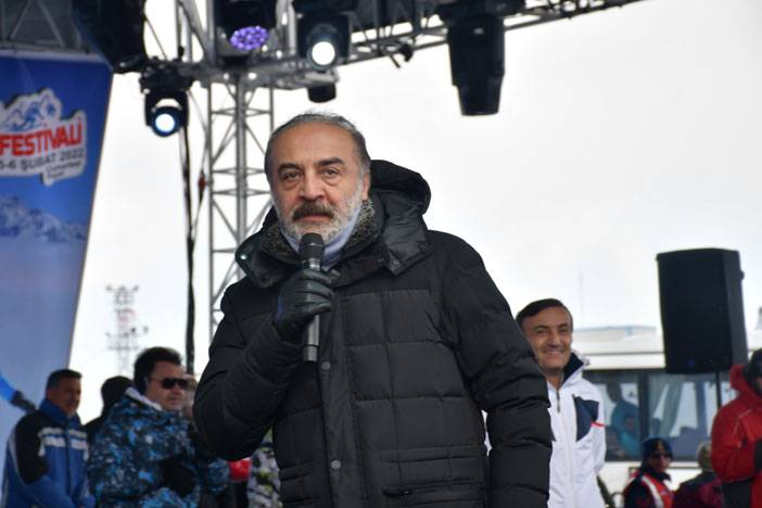 Hakkari'deki '4'üncü Kar Festivali'nde Anadolu Ateşi gösterisi 35