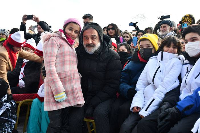 Hakkari'deki '4'üncü Kar Festivali'nde Anadolu Ateşi gösterisi 36