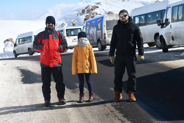 Hakkari'deki '4'üncü Kar Festivali'nde Anadolu Ateşi gösterisi 6