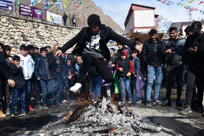 Hakkari'de Newroz coşku ile kutlandı 32