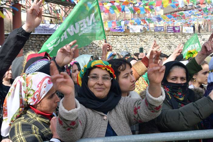 Hakkari'de Newroz coşku ile kutlandı 33