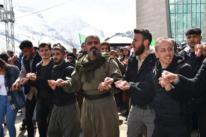 Hakkari'de Newroz coşku ile kutlandı 34