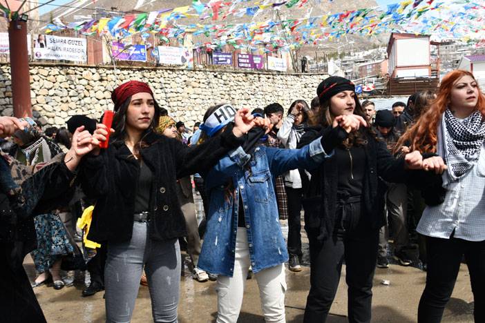 Hakkari'de Newroz coşku ile kutlandı 36