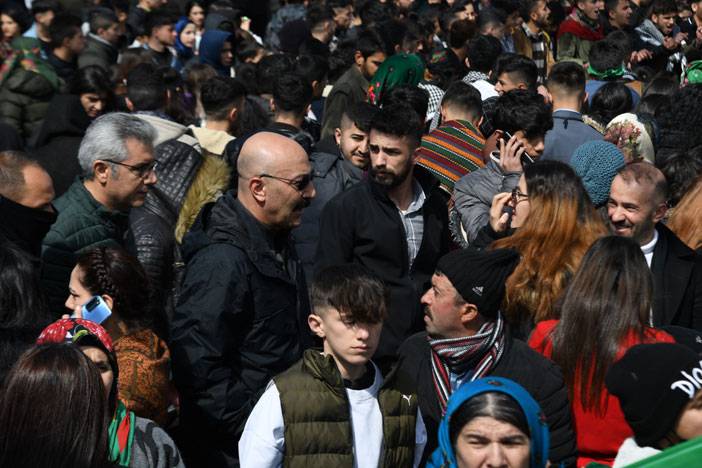 Hakkari'de Newroz coşku ile kutlandı 39