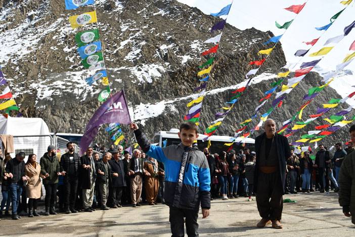 Hakkari'de Newroz coşku ile kutlandı 8