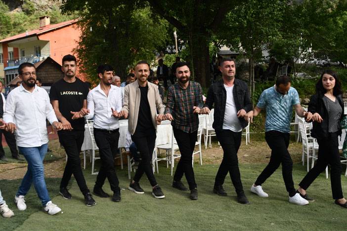 Hakkari'yi buluşturan düğün! 107